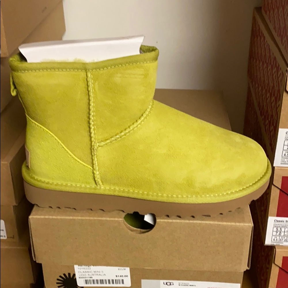Ugg Mini II
